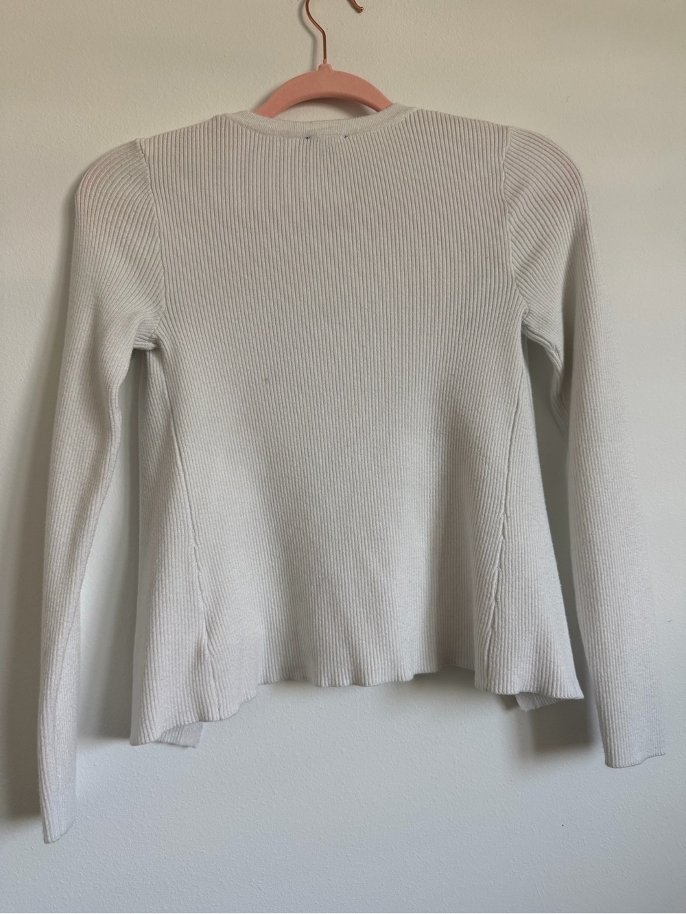 Express White Ribbed Fitted Button-Front Cardigan - Picture 4 of 6